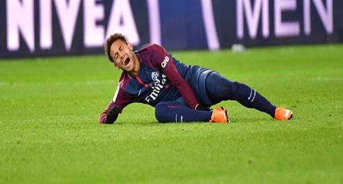 إيمري: نريد إهداء التأهل إلى نيمار